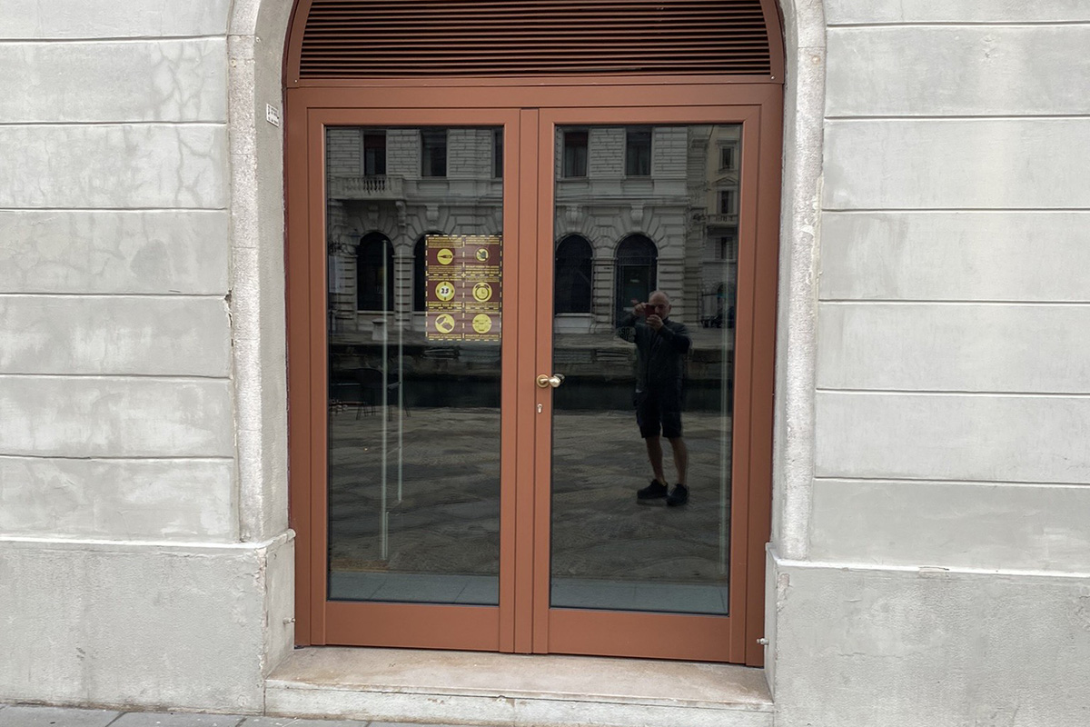 balconi serramenti in alluminio _6487327 (2)