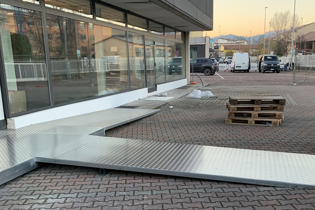 balconi serramenti in alluminio _6487327 (3)